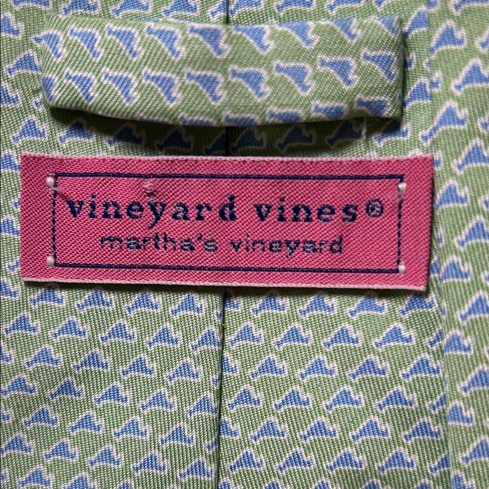 Vineyard Vines Mint Green Patterned Men's Tie - Blue & White Motif - Picture 3 of 8
